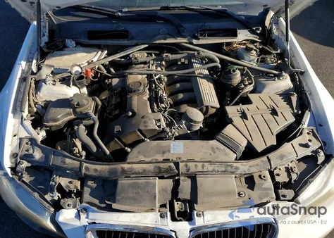 2010 BMW 328 Xi Sulev z USA, uszkodzony, nr VIN WBAPK5C58AA651088